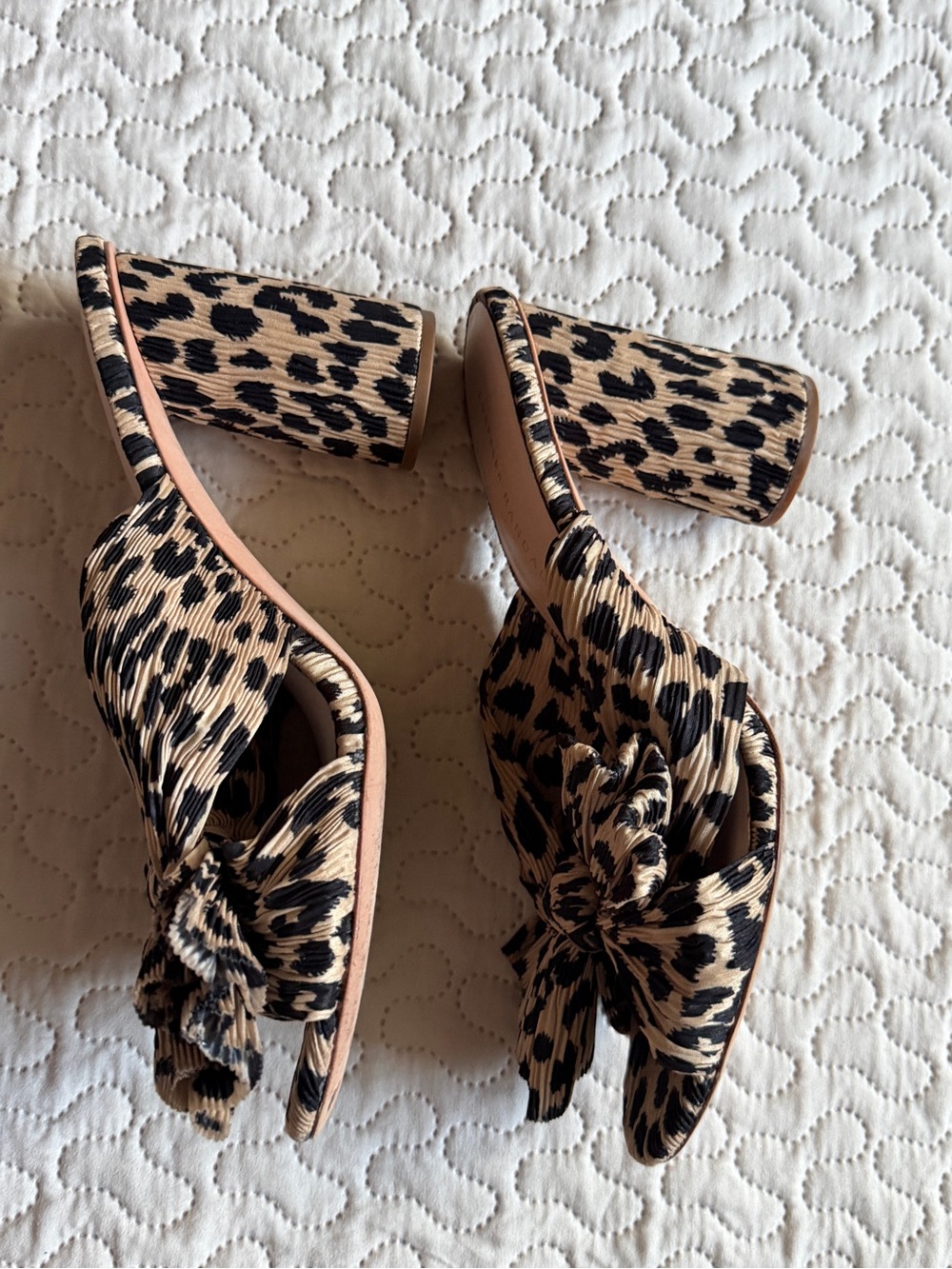 Loeffler Randall Leopard Knot Slide Mules Pleated Bow in Beige and Black Size 9 - Picture 7 of 14
